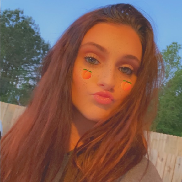 Meet your Posher, Taylor - Picture 1 of 1